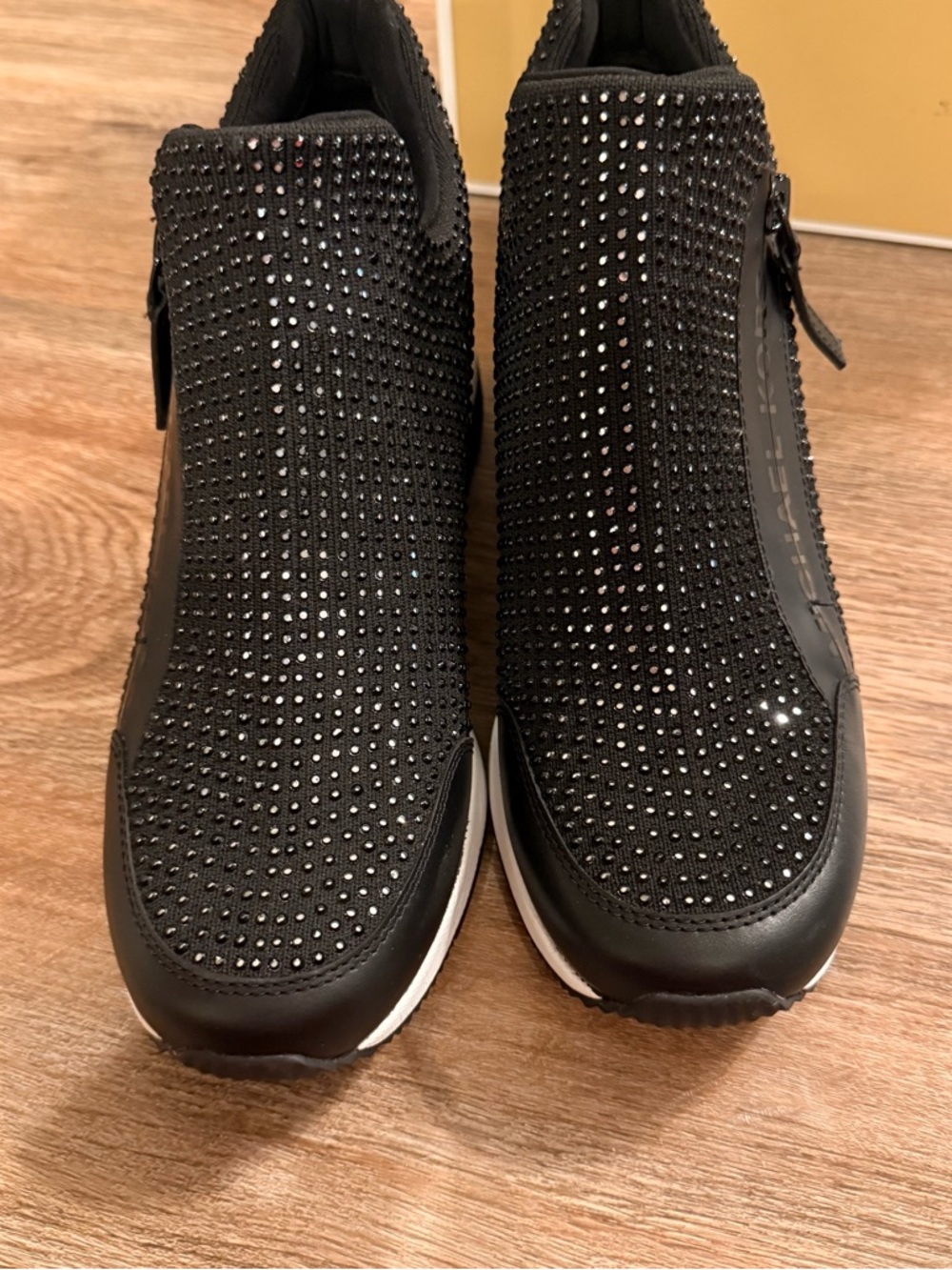 MICHAEL Michael Kors Willis Knit Trainer Wedge Sneakers Black Rhinestones Sz 7 - Picture 2 of 8